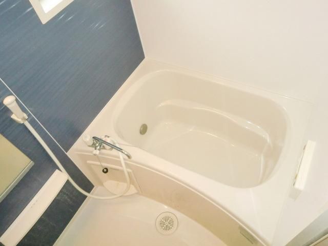 バス・シャワールーム　★追い焚き付のバスルームです★