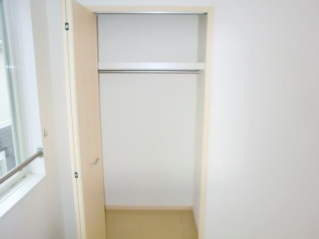 収納　★洋室のクローゼットタイプの収納です★