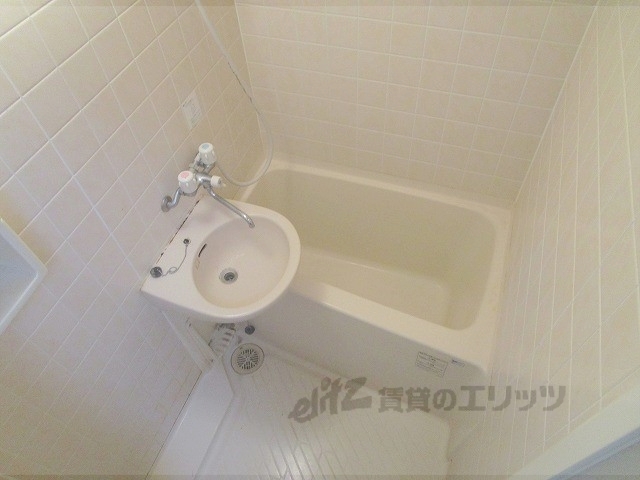 バス・シャワールーム　バス