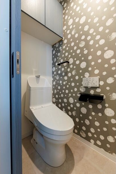 トイレ　嬉しいウォシュレット付きのトイレ！便座温かいですよ♪