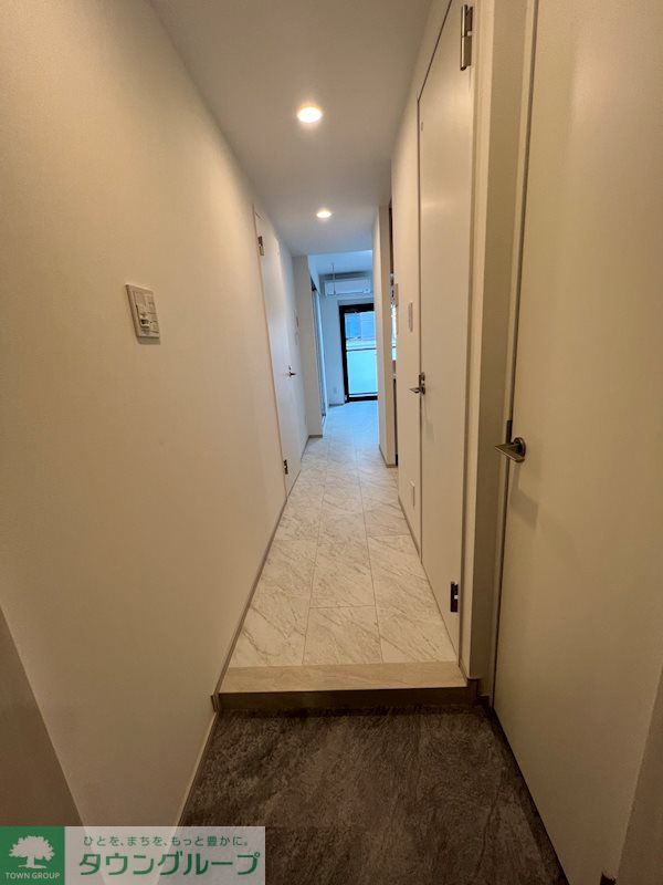 玄関　※参考写真