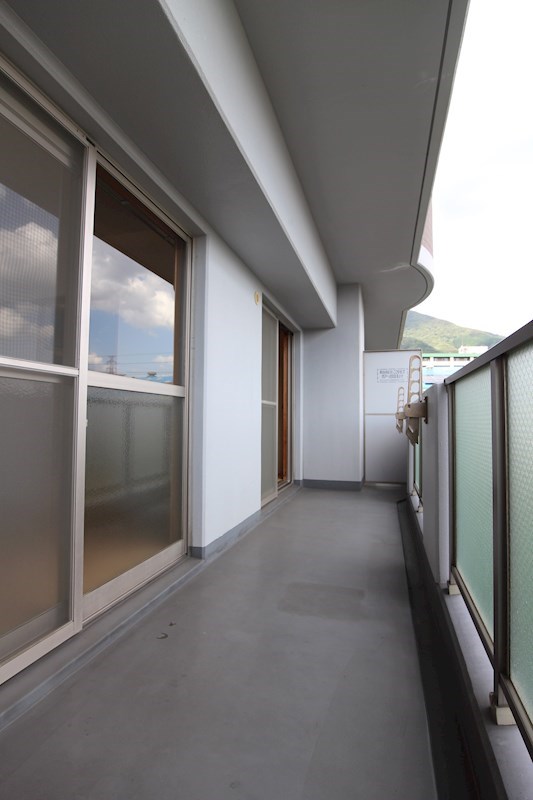 バルコニー　※参照※【別号室の写真です】日当り良好！