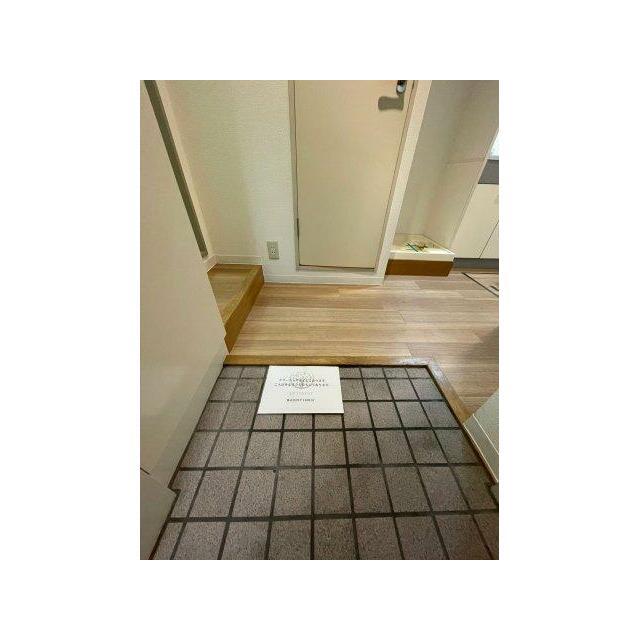 玄関　※過去退去時のお写真です