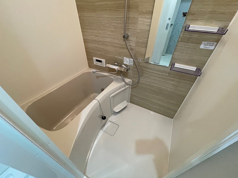 バス・シャワールーム　※同物件別部屋参考写真