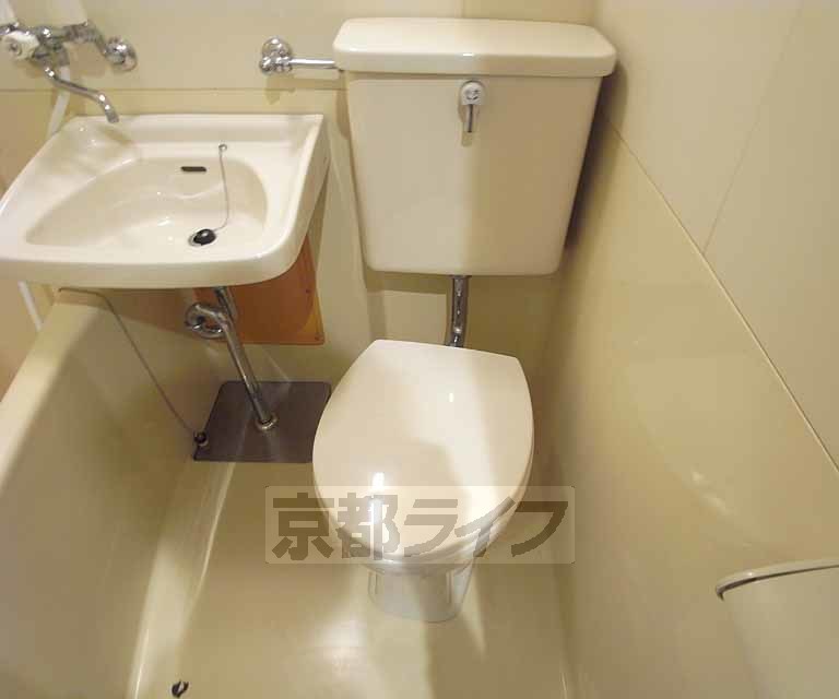 トイレ　きれいなトイレです