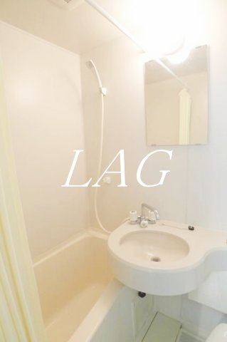 洗面設備　洗面台です。