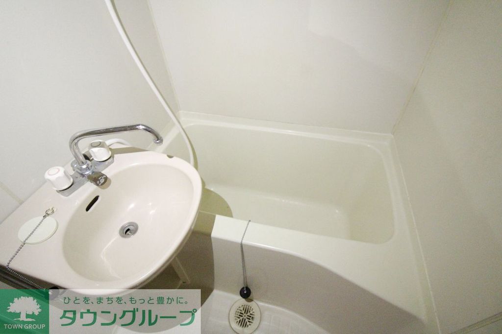 バス・シャワールーム　洗面