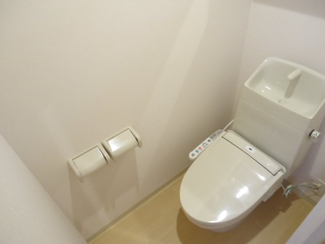 トイレ　シャワー付トイレ