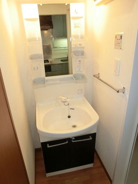 洗面設備　シャンプードレッサー