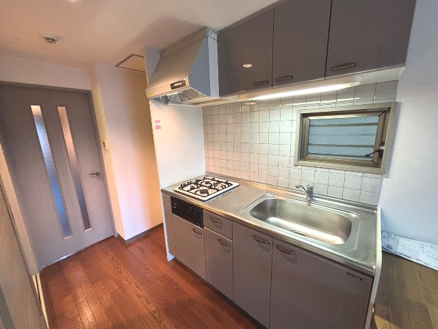 キッチン　同物件、別号室
