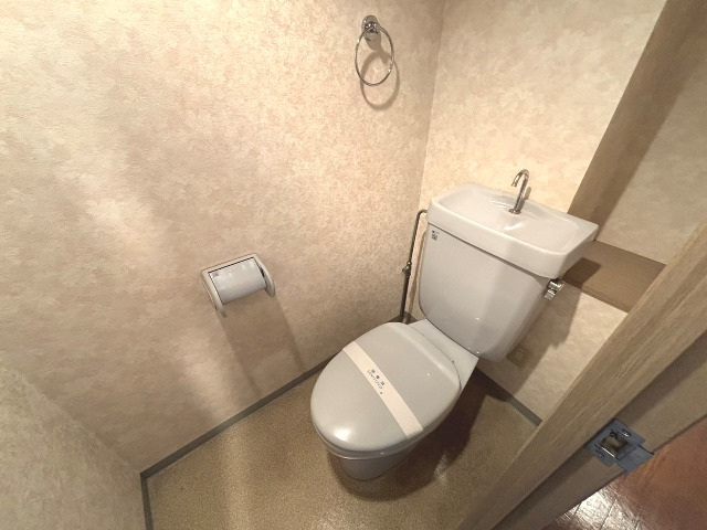 トイレ　同物件、別号室