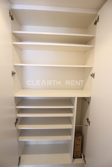 玄関　同タイプ別住戸写真となります。現況と異なる場合がございます。