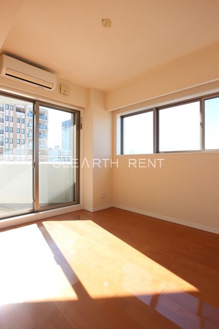 居室・リビング　同タイプ別住戸写真となります。現況と異なる場合がございます。