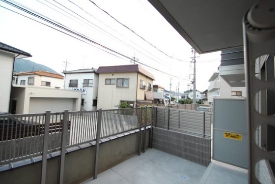 庭　※別部屋の写真です