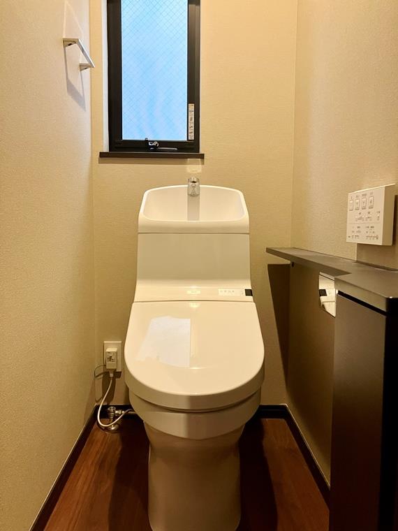 トイレ　清潔感のあるトイレです