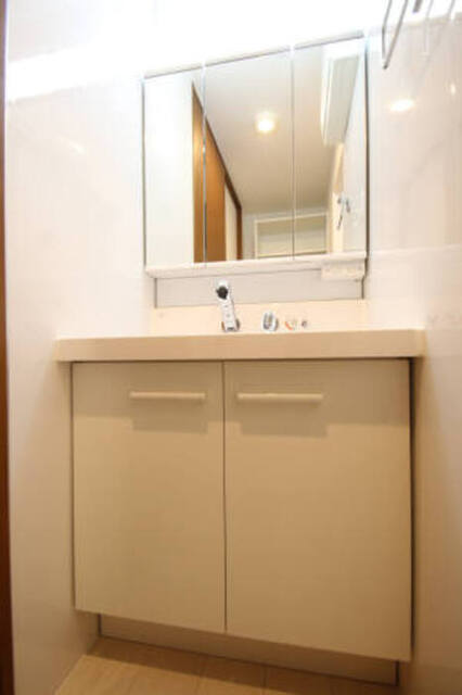 洗面設備　２０７　洗髪洗面化粧台