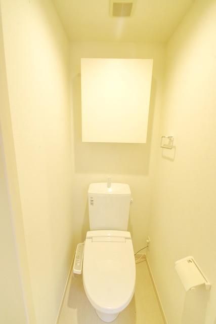 トイレ　★ウォシュレット付きのトイレです★