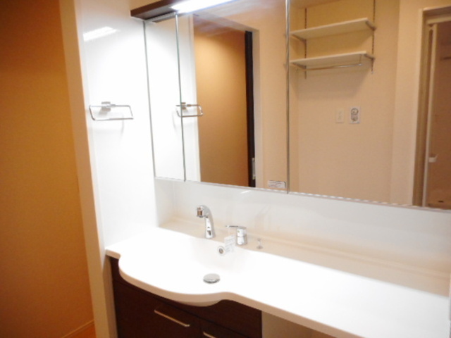 洗面設備　洗髪洗面化粧台