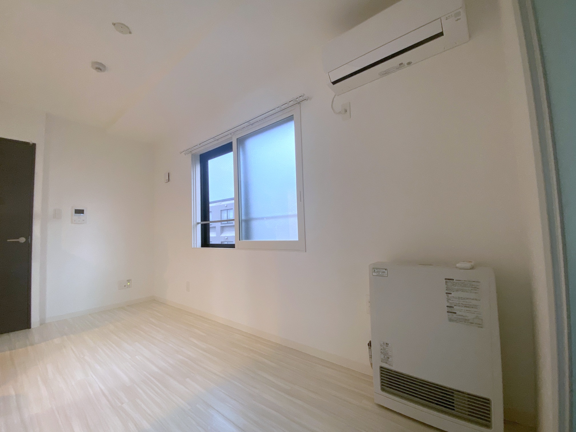 居室・リビング　☆7.6帖のリビングです！