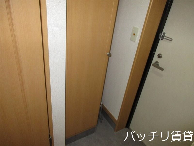 玄関　※別号室イメージの為、現状を優先致します
