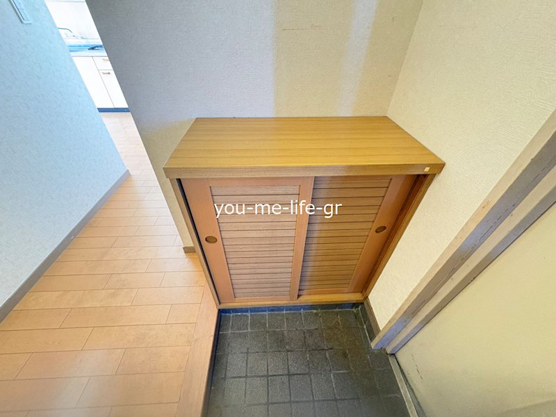 玄関　※別部屋参考写真