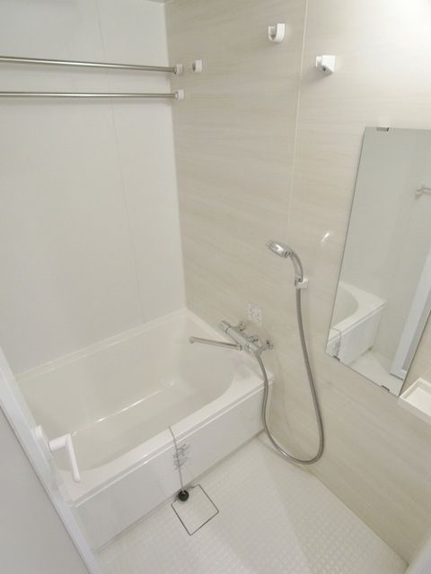 バス・シャワールーム　♪ゆったりバスタイム♪