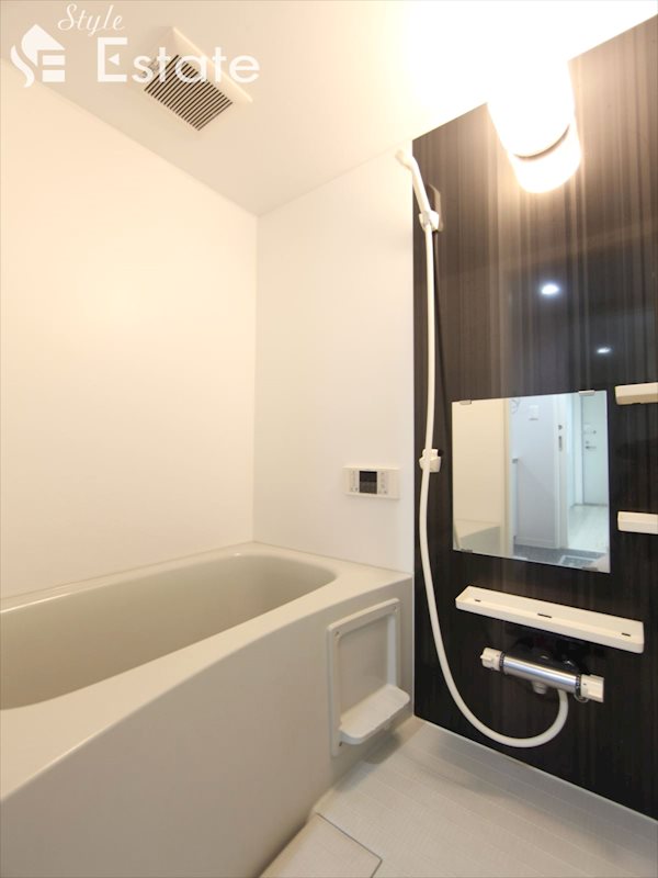 バス・シャワールーム　バスルーム★鏡付