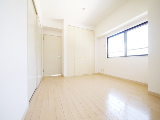 その他部屋・スペース　★洋室約５．７帖！★