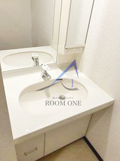 洗面設備　洗面台です。