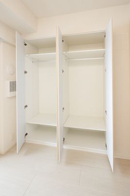 収納　■洋室■クローゼット収納
