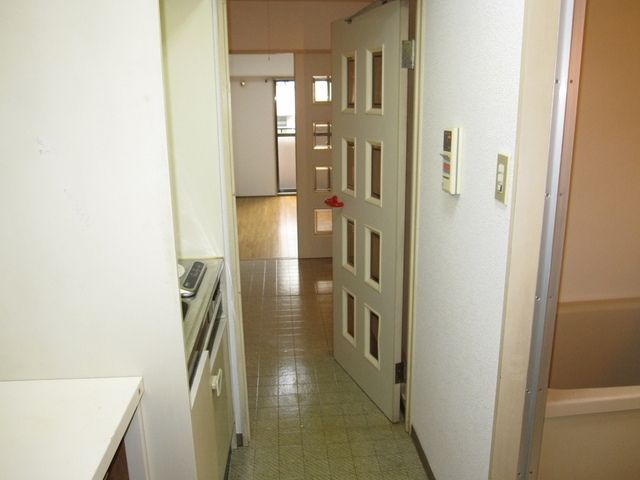 玄関　★お問い合わせはタウンハウジングまで★