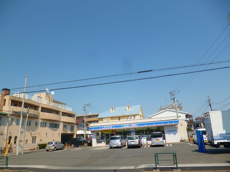 コンビニ　ローソン立川栄町四丁目店（コンビニ）まで402m