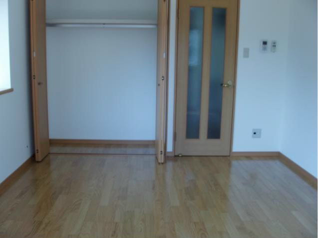 居室・リビング　別室参考写真