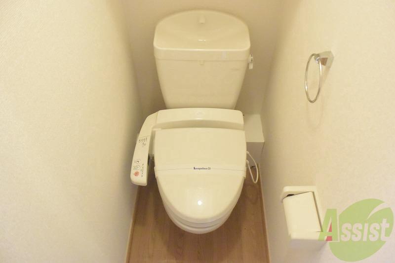 その他　温水洗浄便座です。