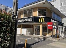 飲食店　マクドナルド 高辻店（飲食店）まで713m