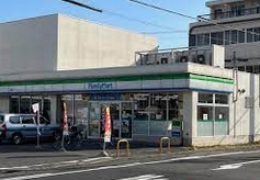 コンビニ　ファミリーマート 高辻店（コンビニ）まで375m