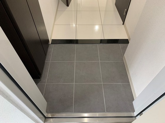 玄関　※別部屋の写真です