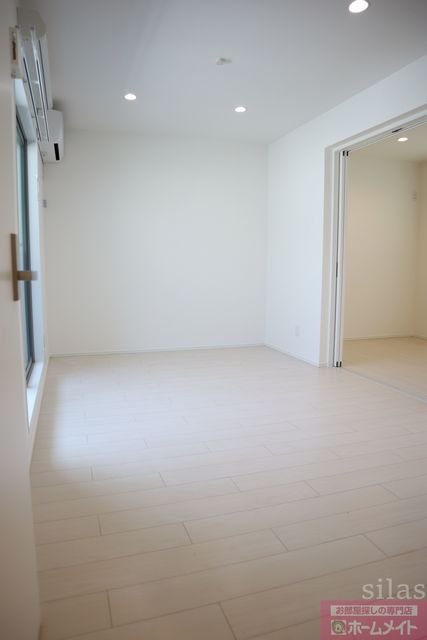 居室・リビング　同施工会社・同型モデルの室内です。（参考写真・イメージ写真）