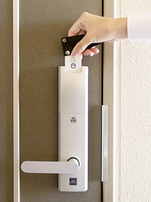 玄関　カードキー