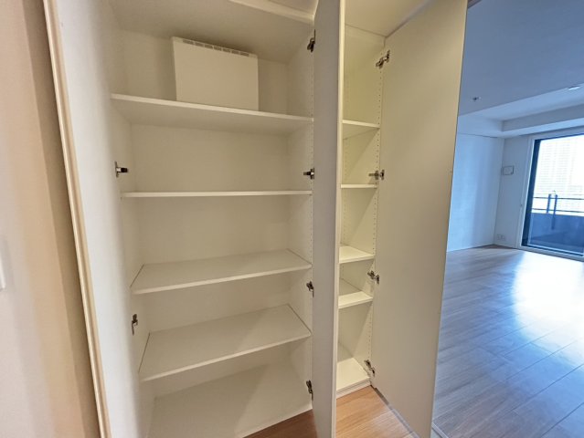 収納　別部屋参照