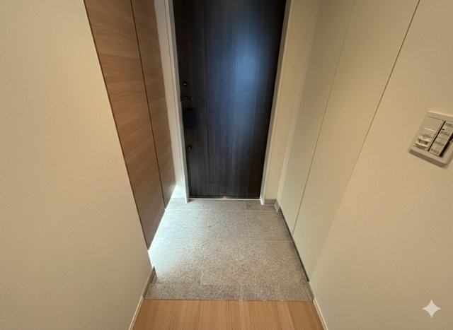 玄関　別部屋参照