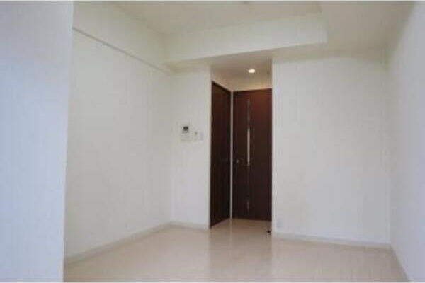 居室・リビング　※写真は同じマンションの違う部屋のものになります。