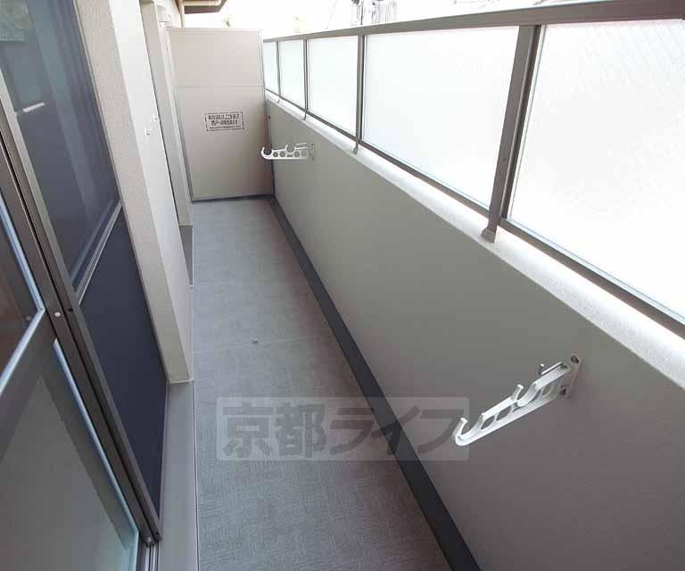 バルコニー　お部屋の外はこんな感じ