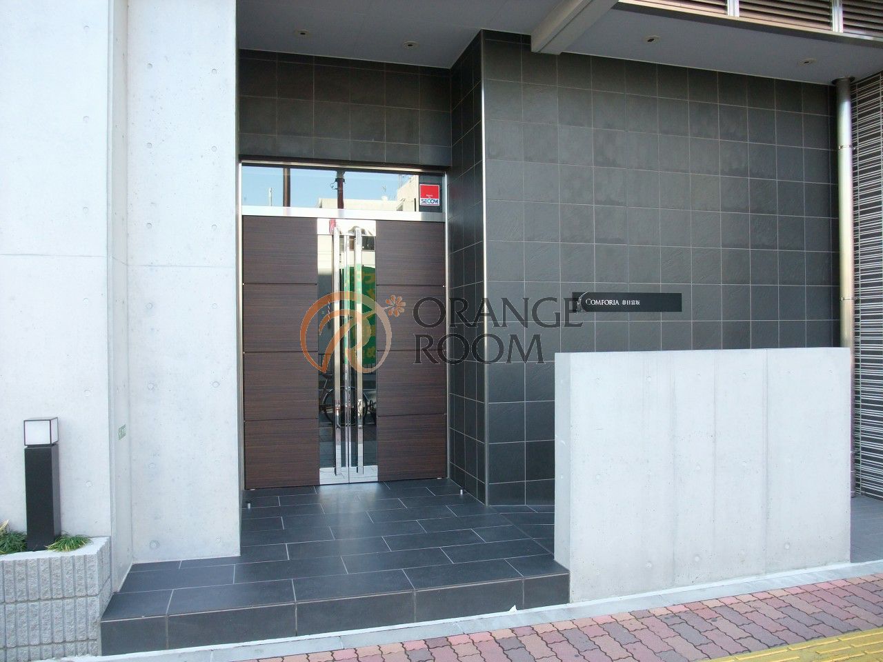エントランス　コンフォリア春日富坂