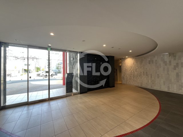 ロビー　セレニテ江坂ルフレ　ロビー