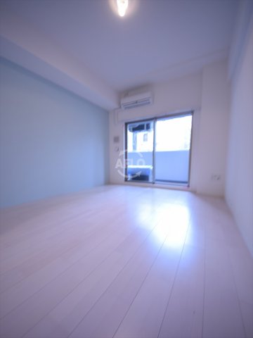 その他部屋・スペース　セレニテ心斎橋グランデ　リビング