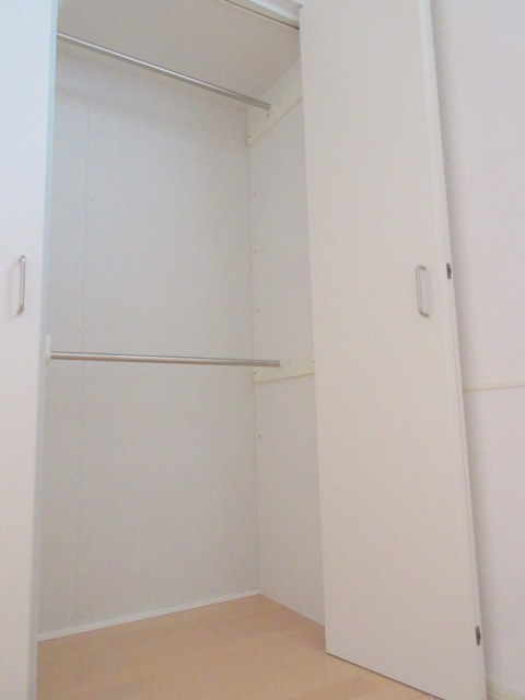 収納　洋室クローゼット