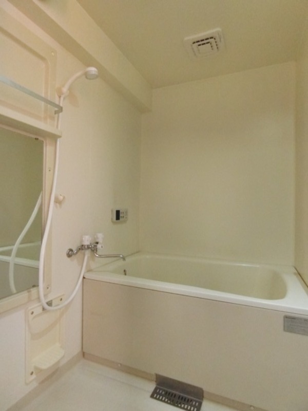 バス・シャワールーム　図面と現状に相違がある場合には現状を優先