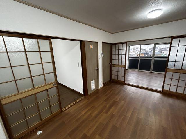 収納　押入れ