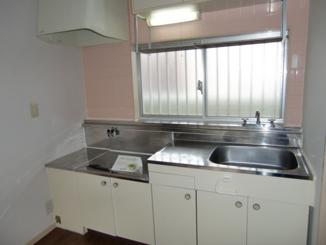 キッチン　シンプルなキッチンン